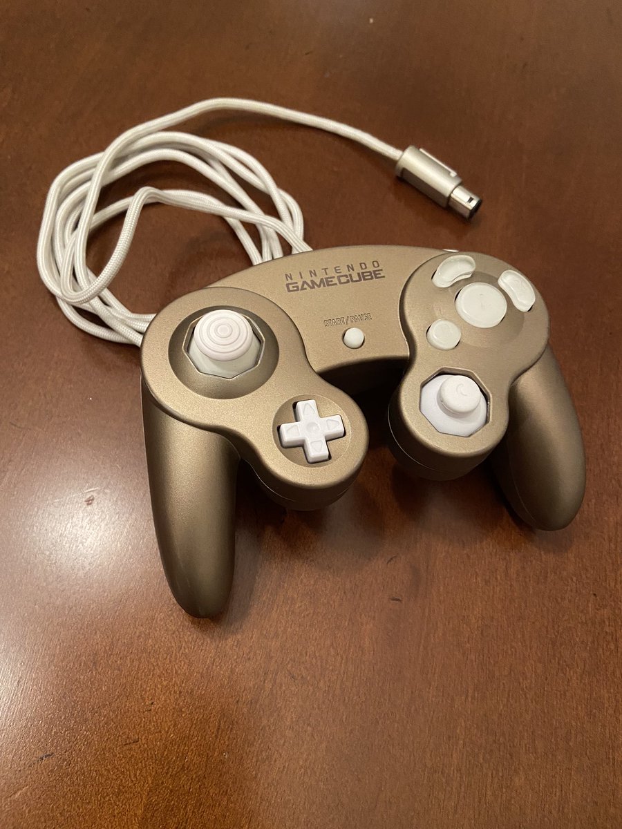 Jordan_PNW's tweet photo. In dire need of funds again after a car accident has caused me a headache for cost of repair. If you or anyone is interested in a custom controller, please retweet! 

Heavily discounted at $160 cuz of the decently large defect on back

⬇️ Details below ⬇️ https://t.co/wfcNuWFyhZ
