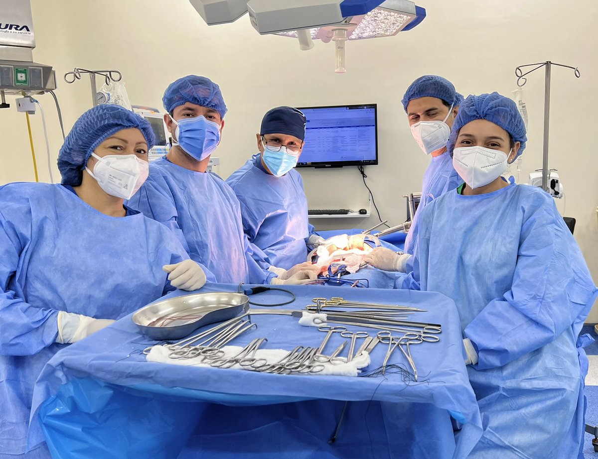 OmarChungata's tweet photo. Pancreatectomía corporocaudal + esplenectomía por tumor de cuerpo y cola de páncreas 
#tumordepancreas
#pancreatectomiacorporocaudal
#pancreatectomiadistal
#pancreatectomia 
#pancreatectomy
#pancreas
#cirugiadigestiva
#cirugiadealtacomplejidad https://t.co/uJT9WoztZf