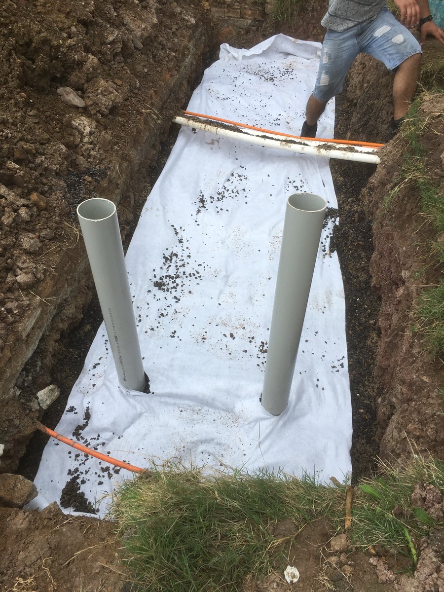 PlumberCranbour's tweet photo. We are experts in repairing and installing all types of pipes such as steel, copper, galvanized, rubber, PVC, cast iron and plastic.

https://t.co/EeRlWthsqX

#plumbercranbourne #plumbingcranbourne #bestplumberserviceincranbourne #taprepair #plumbing #plumber https://t.co/gLbdfGVelV