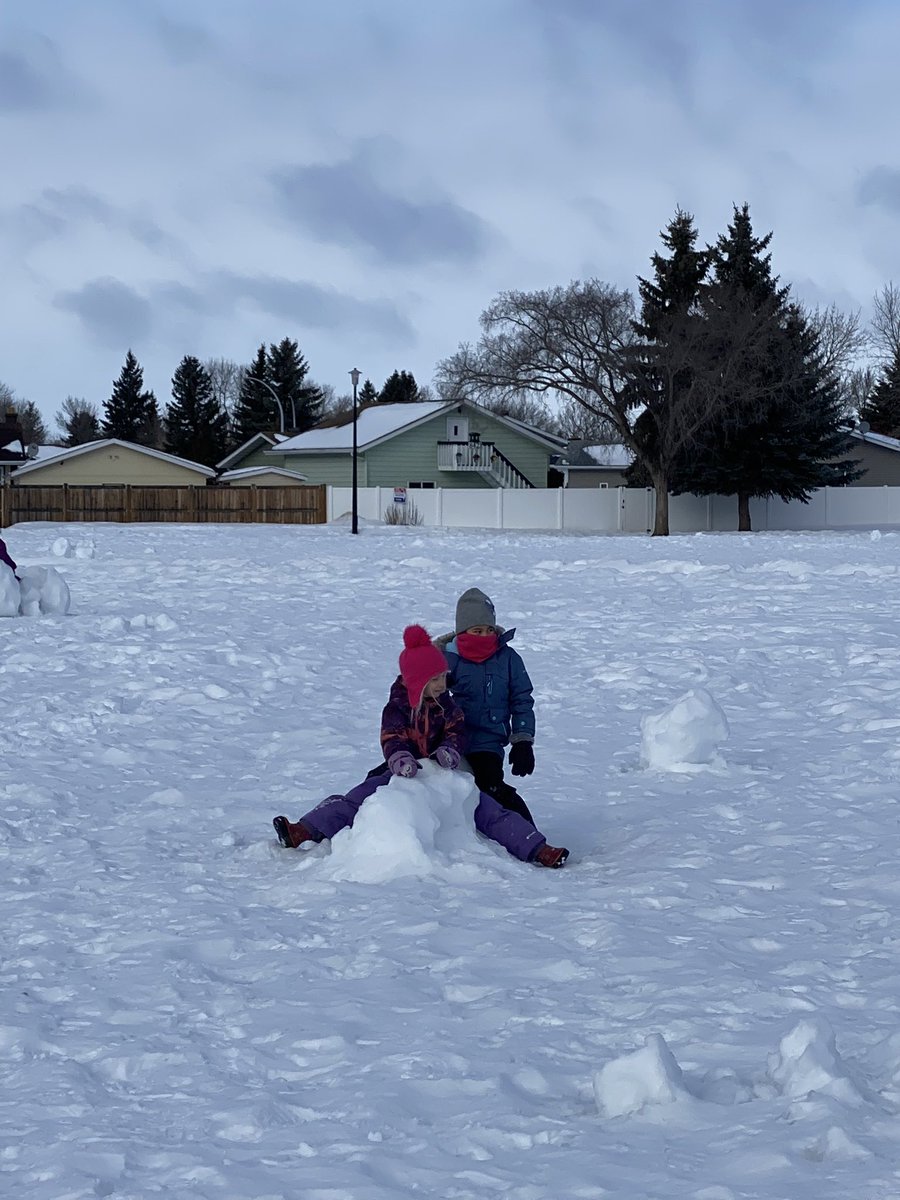 The January weather was very challenging for travellers but so wonderful for making snowball creations for kids! #snowcity #snowball #snowchairs <a href="/EICSCatholic/">Elk Island Catholic Schools</a> <a href="/takemeoutside/">Take Me Outside</a> <a href="/EverActiveAB/">Ever Active Schools</a>