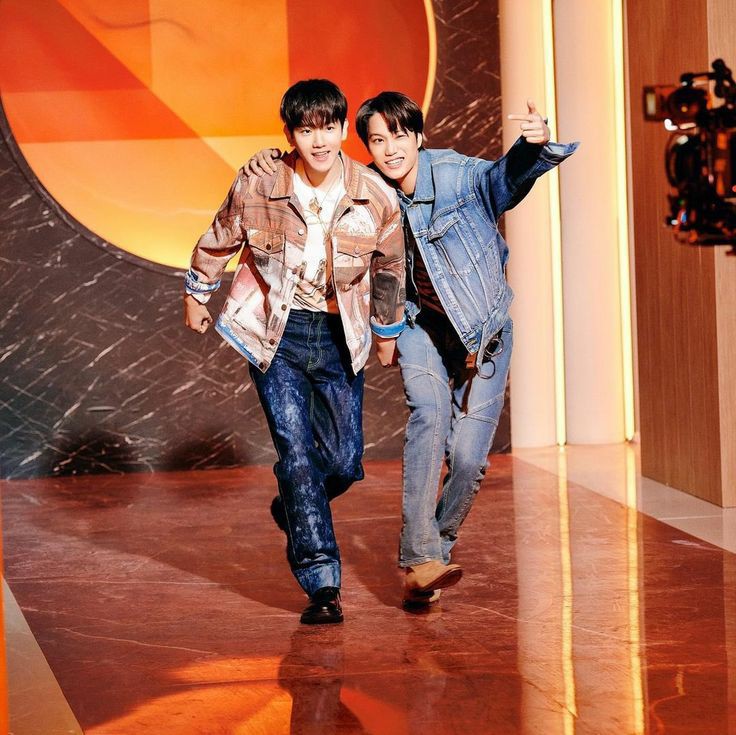 superm_daily's tweet photo. BAEKHYUN X KAI

#SuperM https://t.co/w6fO9F6XHe