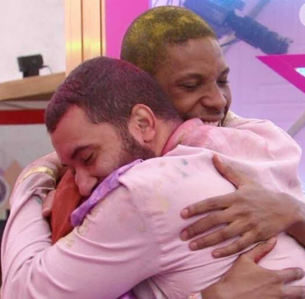 nuvemgris's tweet photo. Mas beijão foi esse aqui!
Épico!
#BBB22
#GiLu https://t.co/l72mTmrDgw