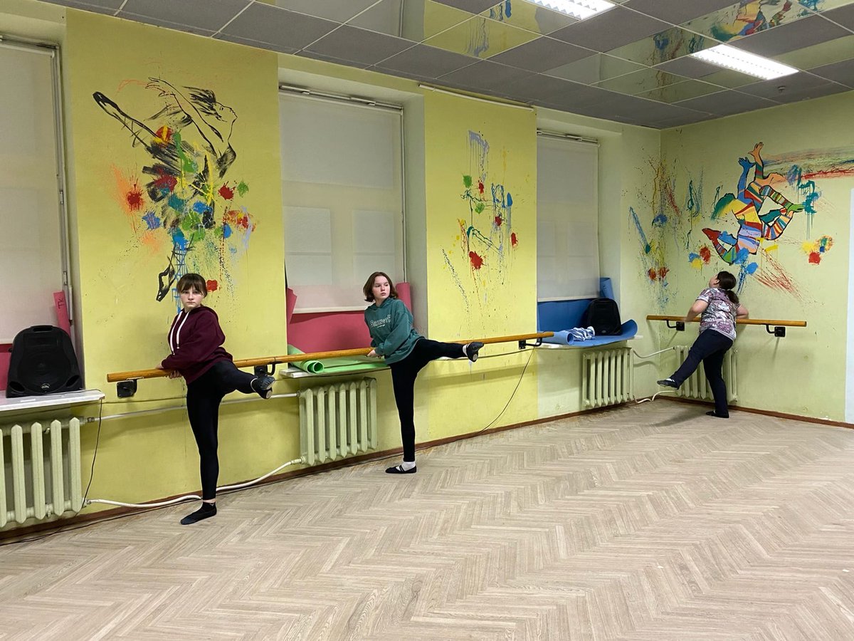 26.01.2022 ф-л Шатский. Танцевальный коллектив "Azart" (старшая группа). Рук. Ю.С. Хромушкина.