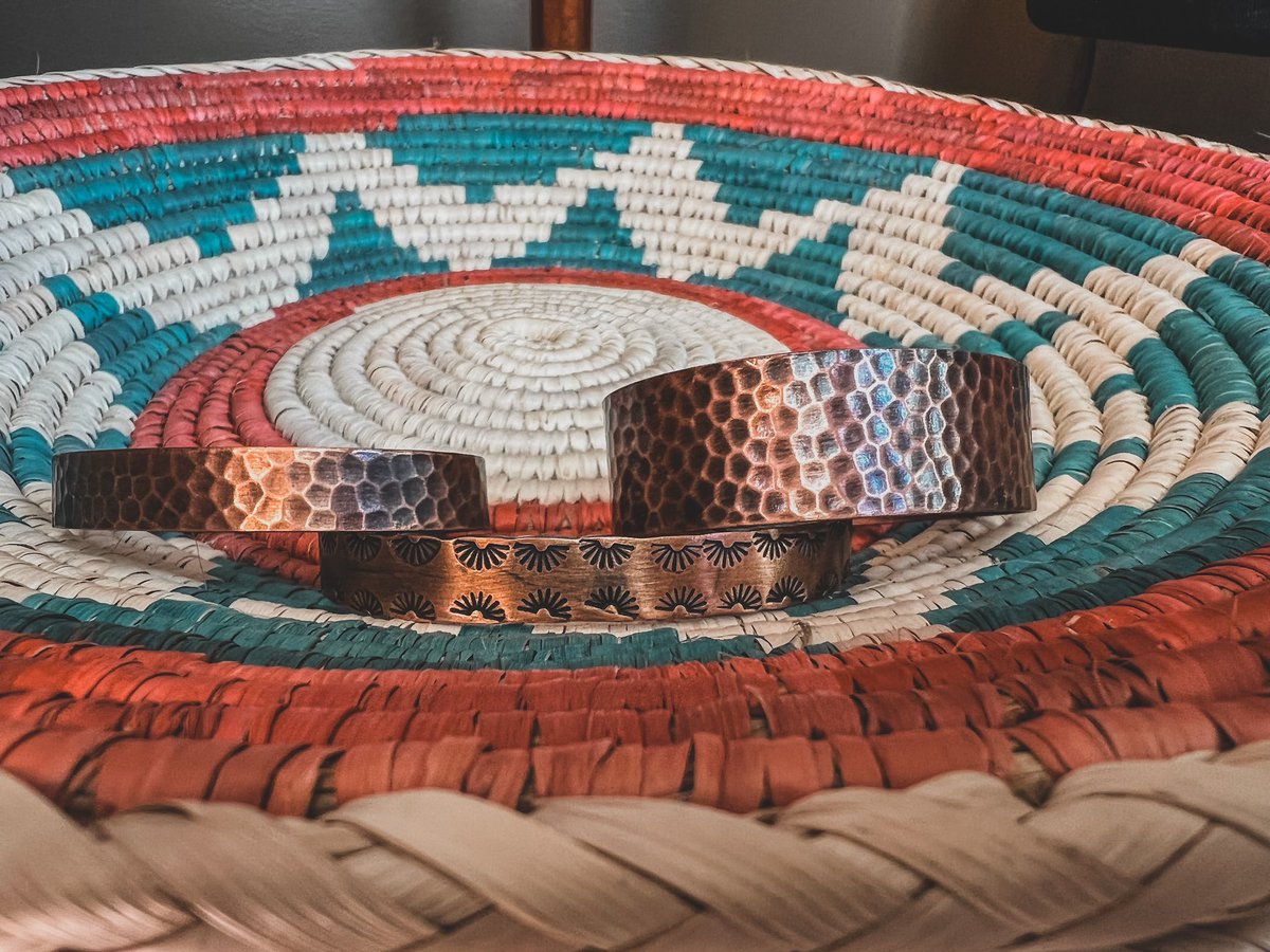 howling_coyotee's tweet image. The product : The makers 

Available on thehowlingcoyotee.com