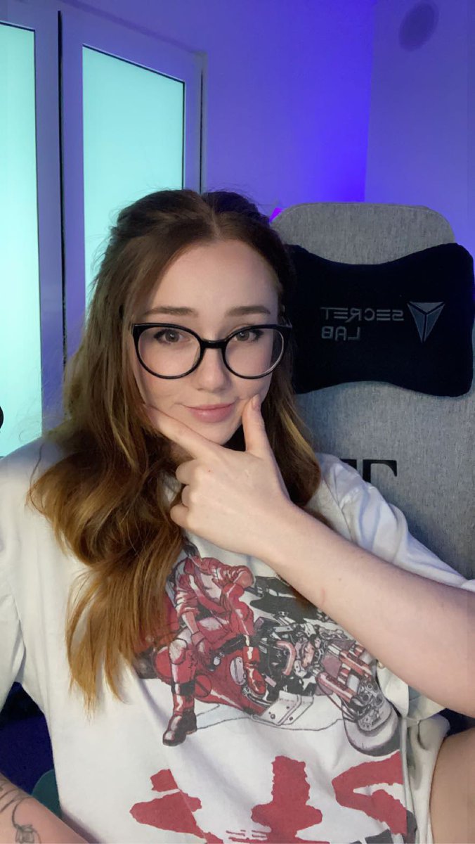 SammiiWRLD's tweet image. Ayo we live 
Twitch.tv/MythiAU