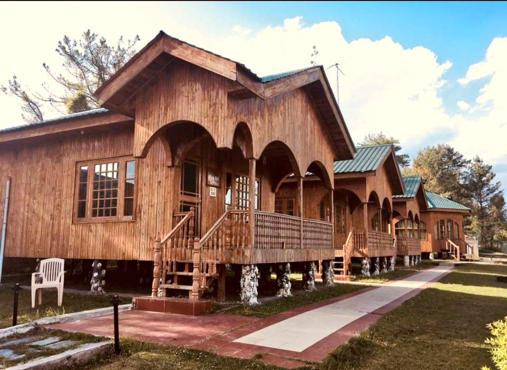 CharakQadeer's tweet photo. 🌹Know Chandimarh,Poonch🌹

TOPI PEER is a Beautiful Shrine at Upper region of Shiendra,Block Bufliaz
Very pious place
Locals visit frequently
1km distance fm DKG huts
Beautiful assets
Pilgrimage/Tourism
#VocalForLocal
Visit🙏
@JandKTourism
@nitishwarKumar
@sambyal_sukriti https://t.co/ul2rcPrYaV