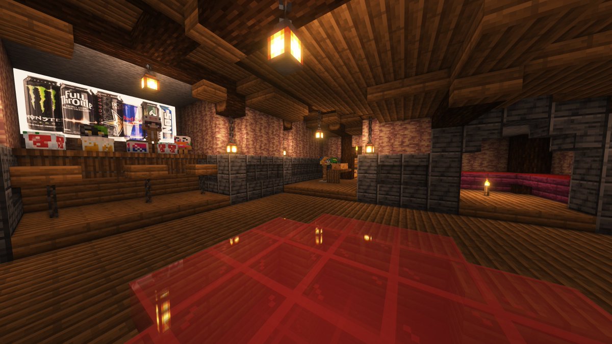 TheTwigSMP's tweet photo. The SMP's first nightclub, who'd chill out here? https://t.co/aEUyju9O8x