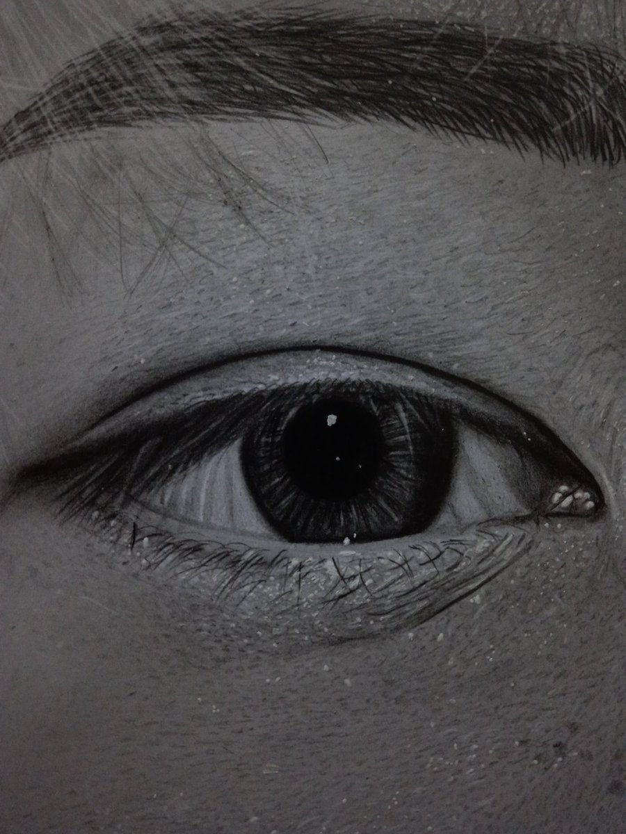 sunjorie's tweet photo. ✨Details✨

O desenho mais detalhado que já fiz, focado principalmente na textura de pele, por isso a demora imensa kkkk
Mas apreciem esse olho comigo aaa https://t.co/x3mpItFyZK