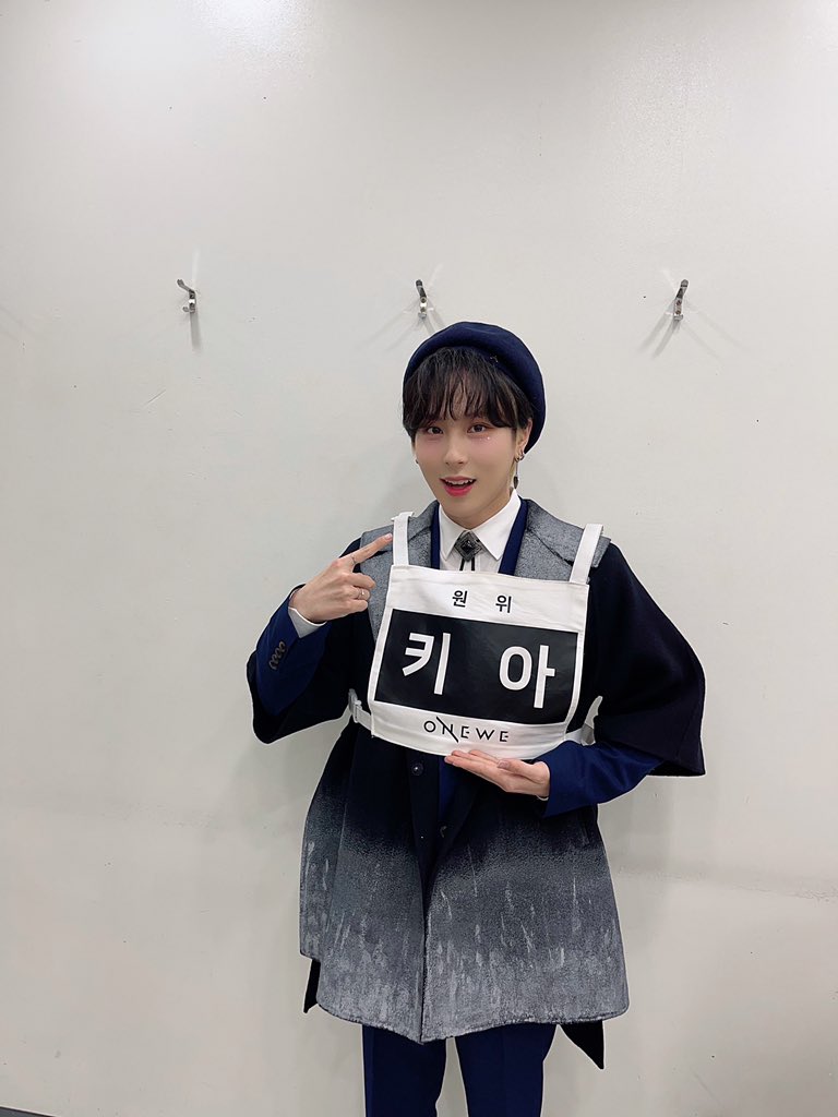 official_ONEWE's tweet photo. [#PHOTO_BY_ONEWE]

우리 기여운 기욱이 좀 보세여😻💜

#ONEWE #원위 #강현 #키아 https://t.co/2YhzDjTY5h