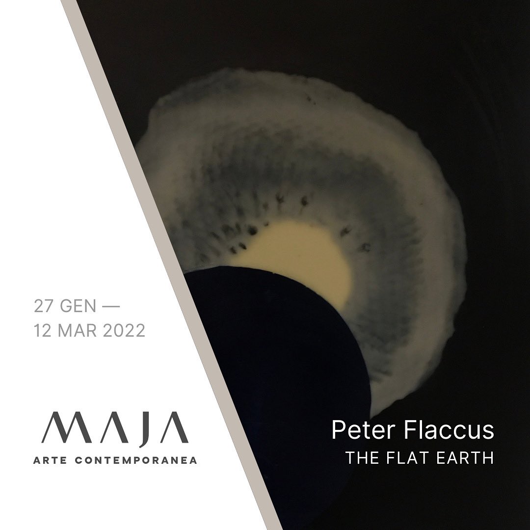 MAC_Gallery's tweet photo. Inaugura oggi
Peter Flaccus. The Flat Earth.
16 opere eseguite con l’antica tecnica dell’encausto.
Flaccus ci consegna una lanterna con cui esplorare il cosmo e sembra suggerire: “Se vai sempre dritto, non puoi andare molto lontano.”
#peterflaccus #encausto #encaustic #arte https://t.co/6FTNbvPPjg