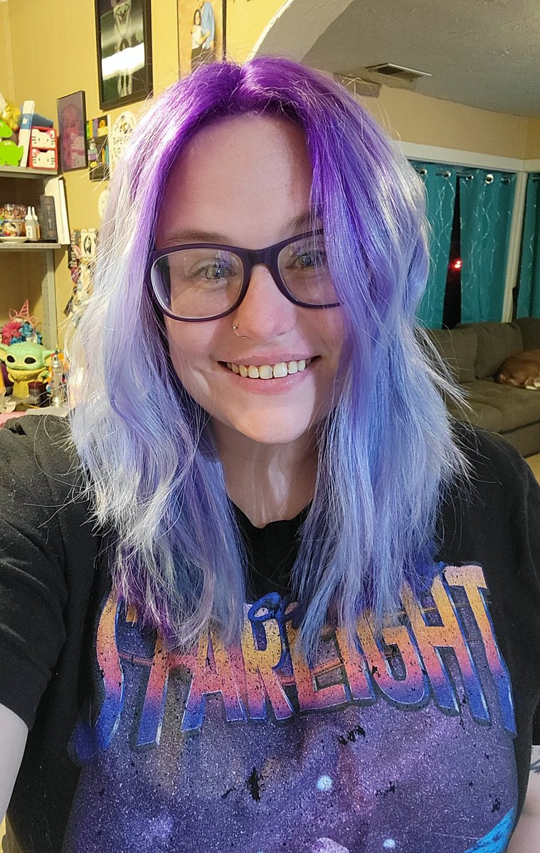 llizasaurus's tweet photo. New hair!!!!! https://t.co/I7hfpQbYwx