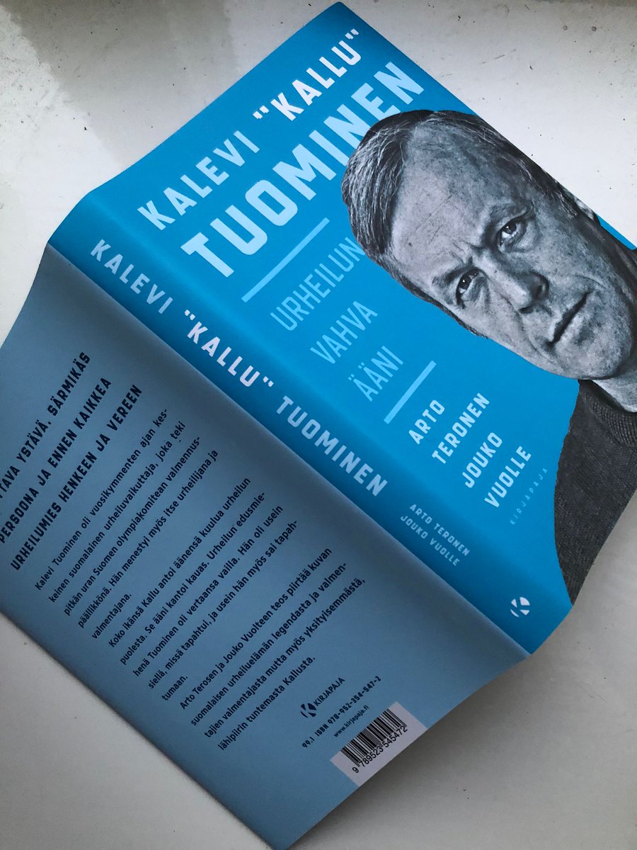 Vuollejo's tweet photo. Painokoneet ovat toimineet.

"Kalevi Tuominen oli vuosikymmenten ajan keskeinen suomalainen urheiluvaikuttaja."

Hän oli poikkeuksellisen karismaattinen oman aikansa urheilujohtaja, joka kuunteli asiantuntijoita ja sai asiat tapahtumaan. 

Lisäksi Kallu oli elämän nautiskelija. https://t.co/nyBLHAwSiD