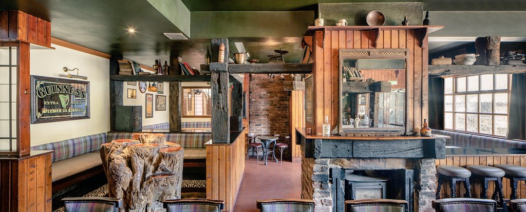 Garryvoehotel's tweet photo. #Freedom is to sit at the bar again and #enjoy your favourite tipple or two! #Cavebar #Samphirebar #Garryvoehotel
#OriginalIrishThursday @OriginalIrishHt https://t.co/CRSLM0xhDm