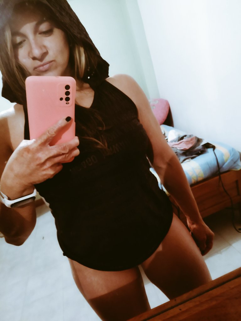 ladelsotano_ tweet picture