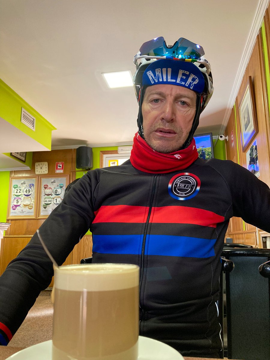 Delapuentejor's tweet photo. Hoy día tranquilo, sin hacer mucho ruido, no vaya ser los demonios … 😂
#felizjueves
#milerwinterpro
#milercycling
#milervintage_jorge
#miler
https://t.co/uWHYicw96z https://t.co/AJE99TIo4d