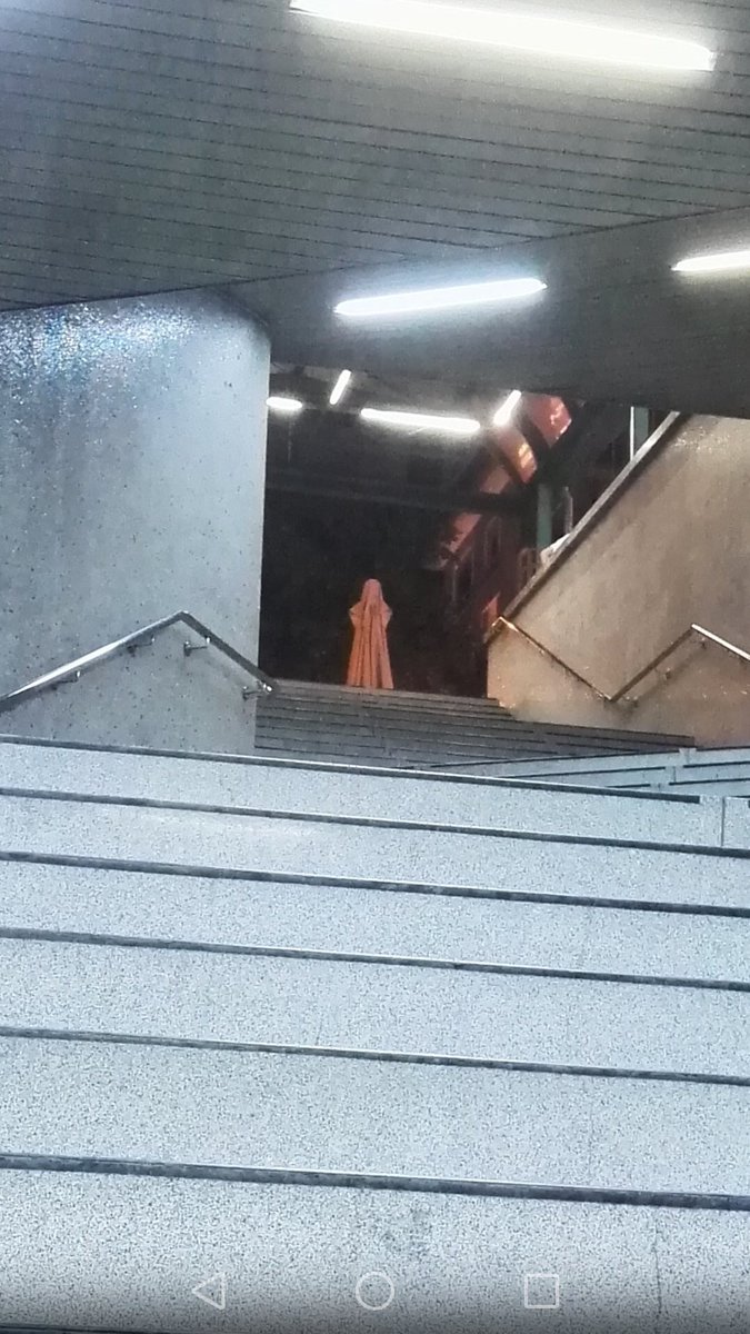 NoCebeci's tweet photo. kurtuluş metrosu hayaleti.. https://t.co/hBxw8KFV0w