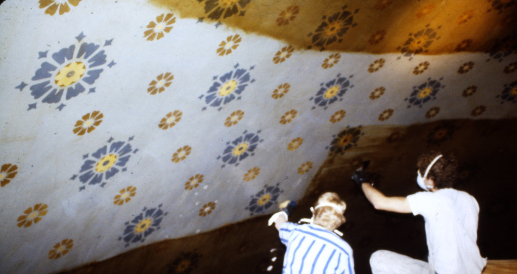 JohnCanningCo's tweet photo. One of the many projects we performed at the Connecticut State Capitol included the cleaning of the State Capitol’s Rotunda ceiling.  We developed a solution to remove the dirt without damaging the original finishes.
#CTStateCapitol #TBT #NationalLandmark #PerfectingPreservation https://t.co/1utM1ULInK