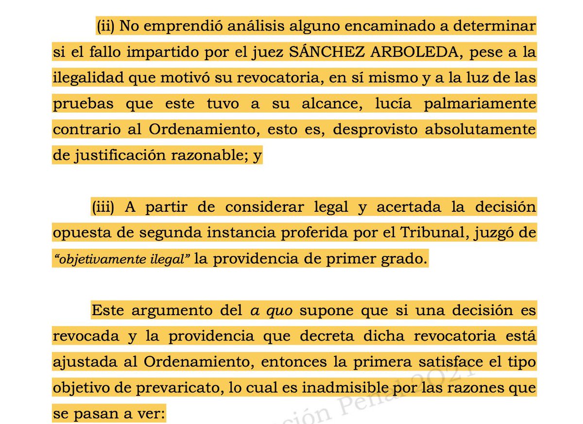 AUTOTE (o FALLOTE): “El argumento del a quo supone que si una decisión es revocada y la providencia que decreta dicha revocatoria está ajustada al Ordenamiento, entonces la primera satisface el tipo objetivo de prevaricato, lo cual es inadmisible”. Revoca y concede preclusión:…