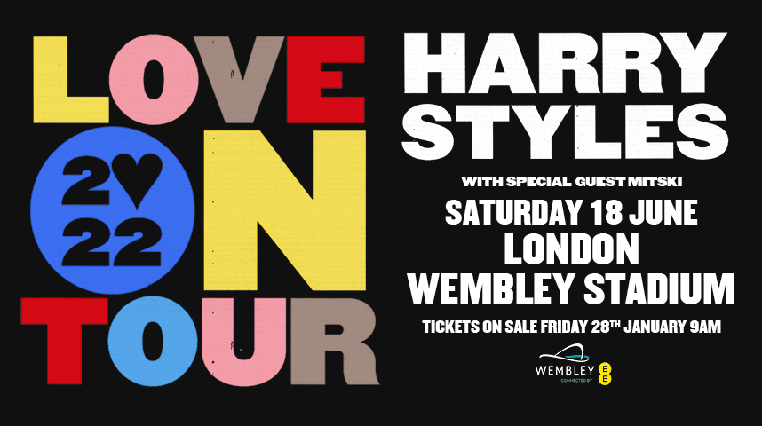 wembleystadium's tweet photo. 2014: Harry Styles and One Direction play 3 sold out shows under the arch as part of the 'Where We Are' Tour 👏

2022: @Harry_Styles announces headline show at Wembley Stadium as a solo artist 🙌

8 years later. Time moves quick. Cant wait to welcome you back, Harry 🏟️ #TBT https://t.co/bfKW4zrl8m