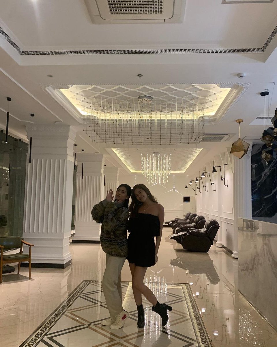 mikhaiahfeed's tweet photo. #ShiningAiahDay ❤️🖤 https://t.co/8AbzUUAWUU