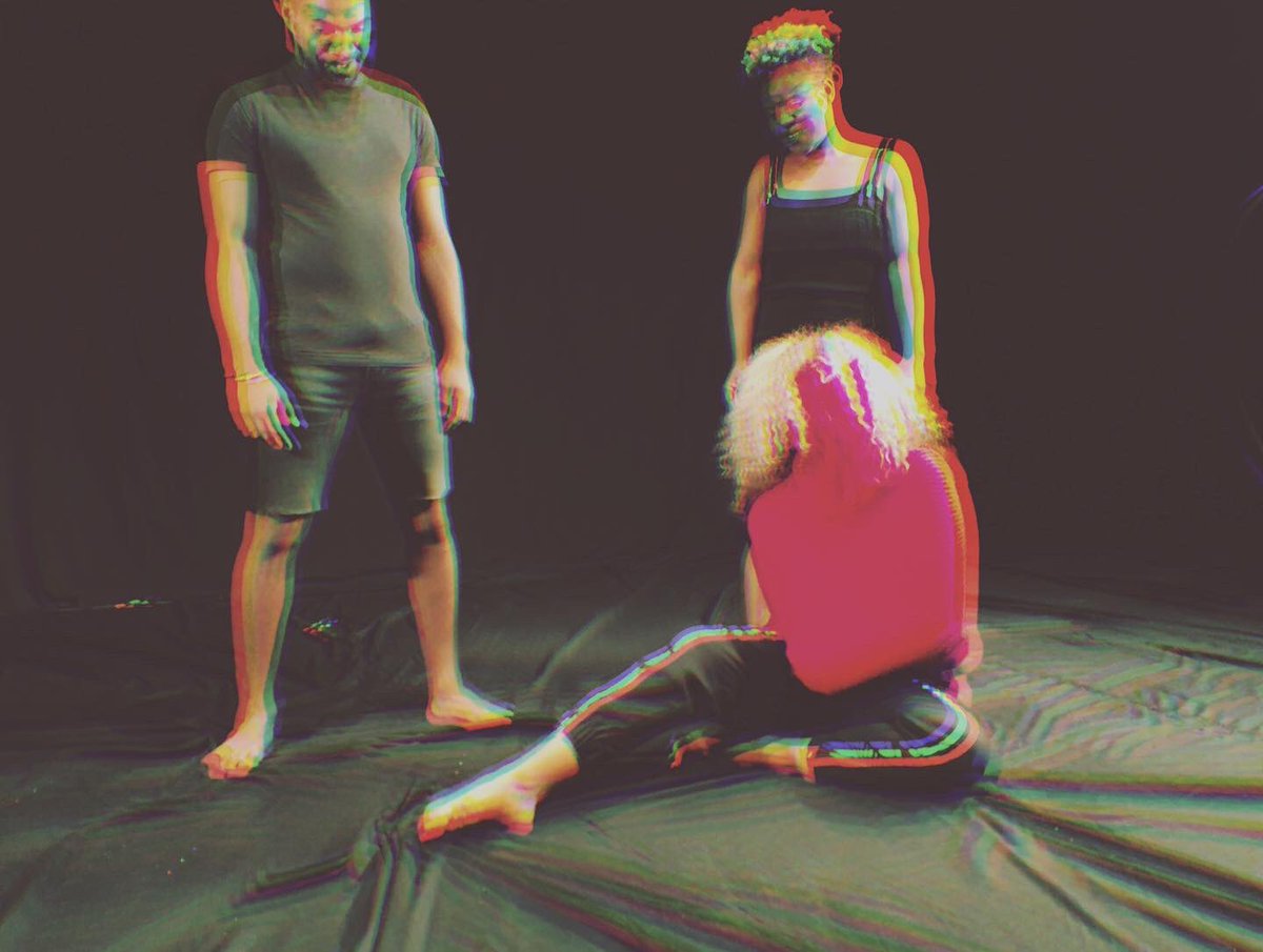 “ I wanna kill myself all the time, i get depressed ...” 
Photo prise durant le tournage de “OUT LOUD”
Pour voir le clip ➡️ youtu.be/tSkRiy2azwk
Pour écouter sur <a href="/SoundCloud/">SoundCloud</a> ➡️ bit.ly/3KLwWIf
#kristel #outloud #songofdepression #LetsTalkMentalHealth #poprockband