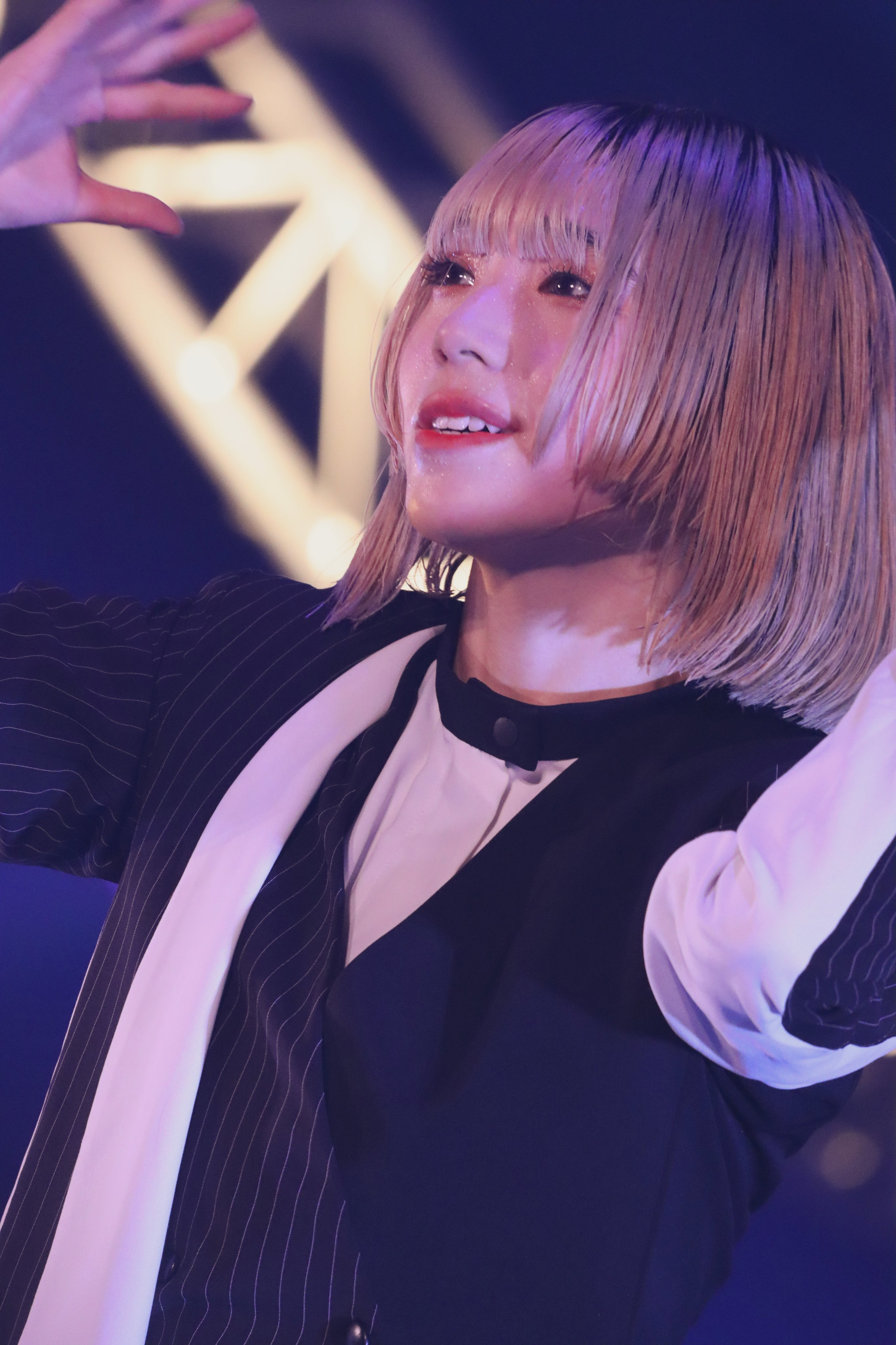 BiSH アユニ・D ペドロpedro チェキ3枚後日改めて伺いました金髪