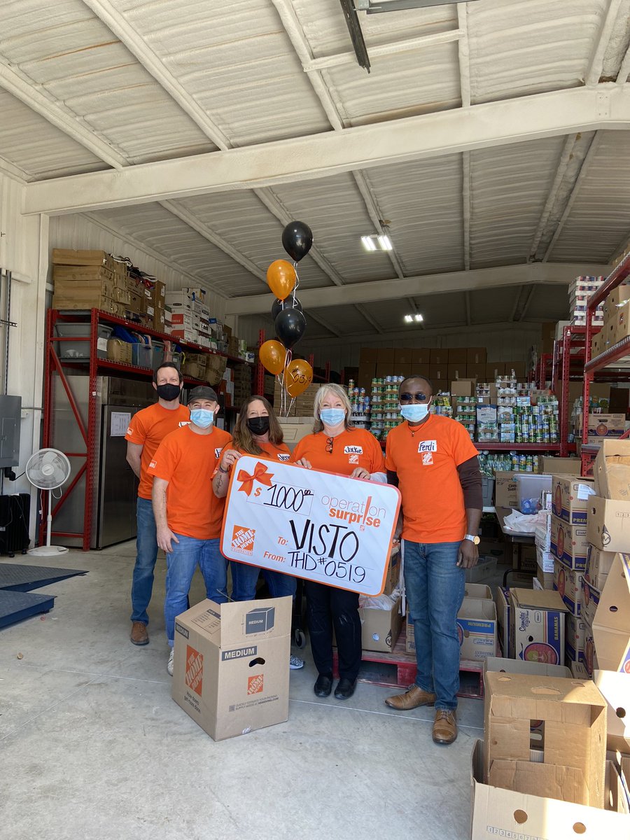 GAINESVILLEHD's tweet photo. #5one9 @HomeDepot #givingback #foodbank #SWBEST https://t.co/taYEBT02xG