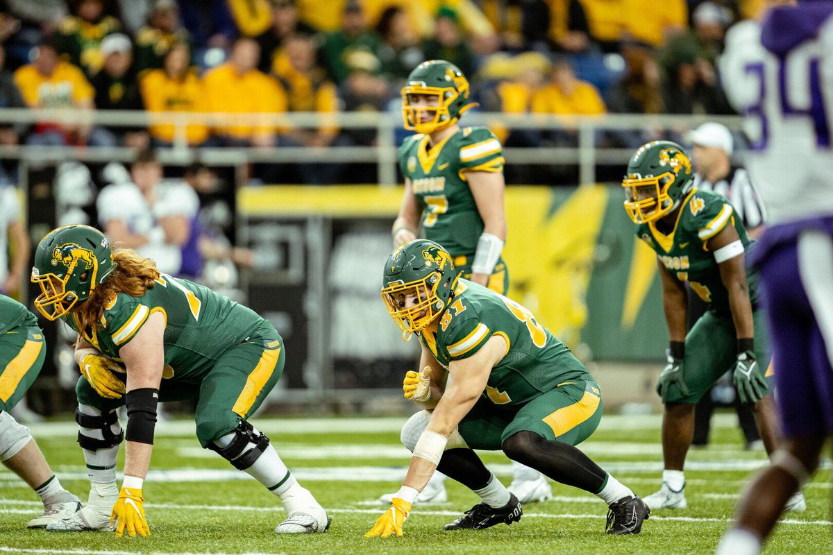 Coach_Roehl's tweet photo. Excited for @babiczj14 as he continues to practice and prepare for the @NFLPABowl on Saturday! #VIOLENT and detailed at the line of scrimmage and #BIG catch radius that causes matchup issues. 

#CrewChief #COMMITTEDtoEXCELLENCE https://t.co/FfbOHPnc4L