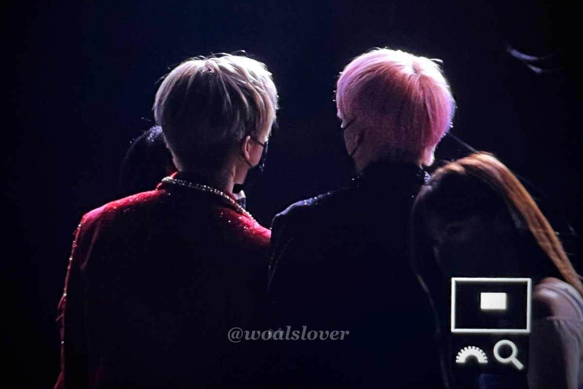 _130603's tweet image. 나는남자없이잘살아..
근데너넨어떡하냐