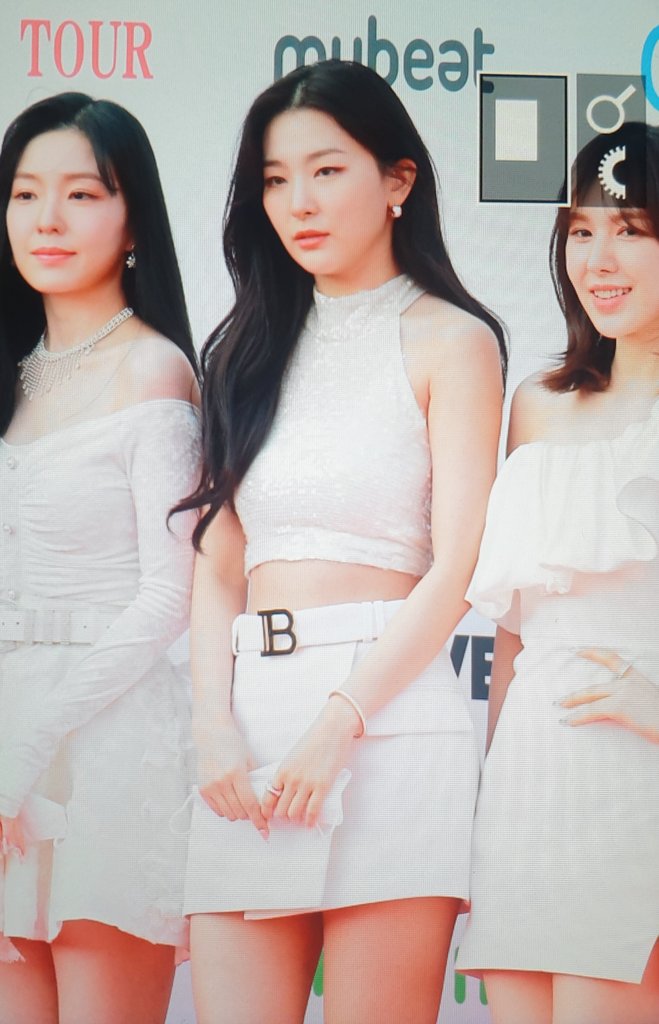 Blue Moon tweet media