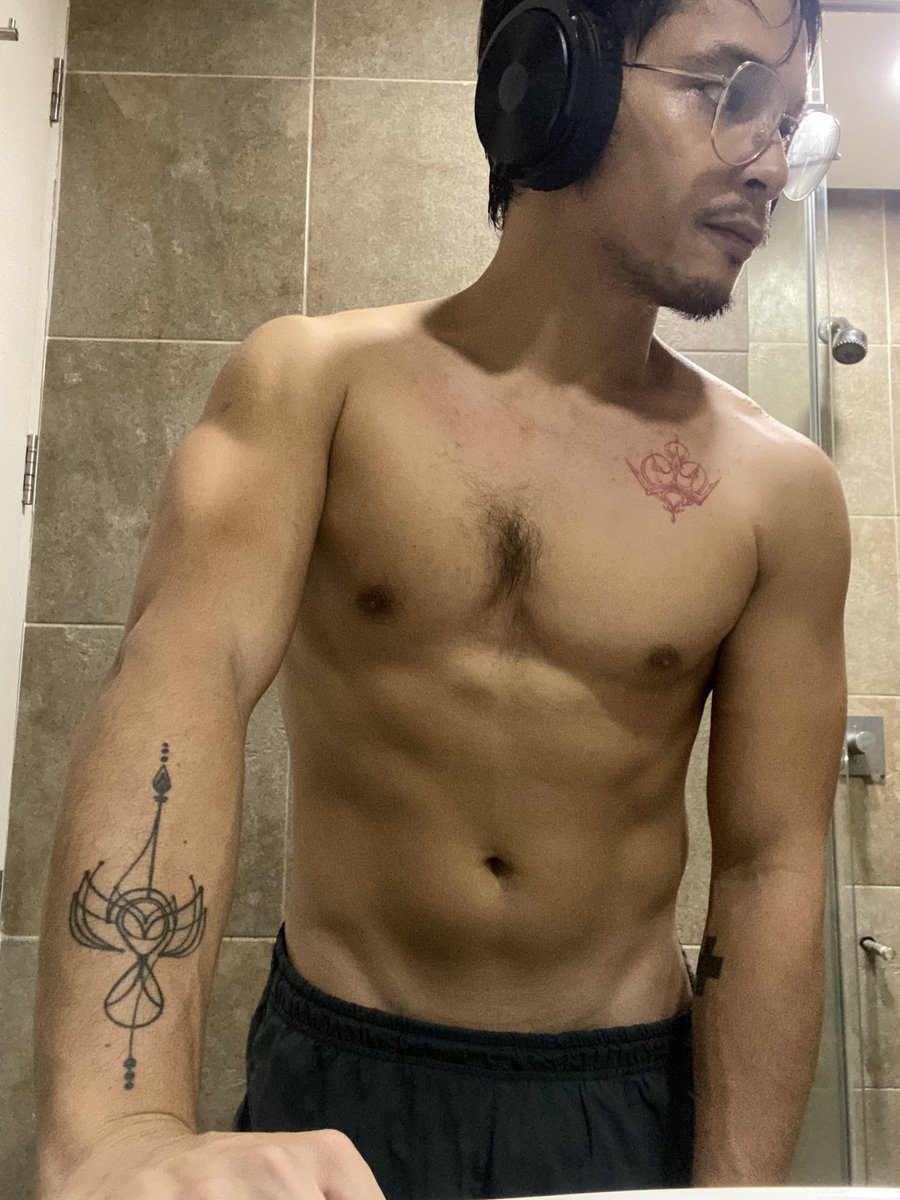 3rdevangelista_'s tweet image. Tired.