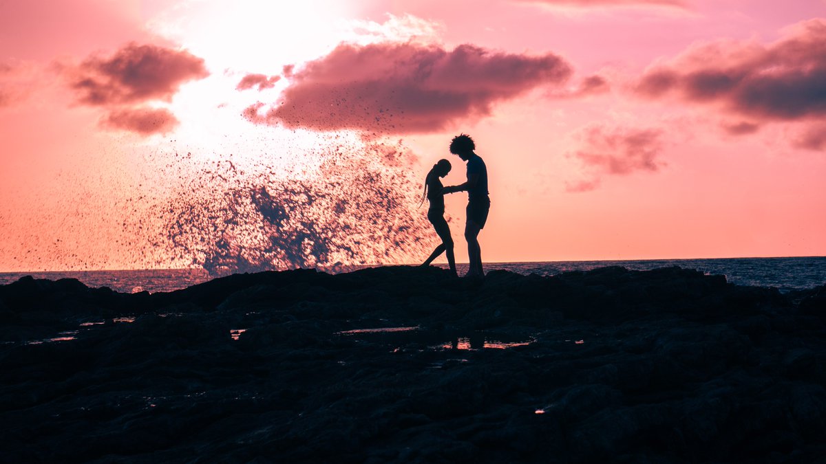 mataiblacklock's tweet photo. When the moment's right... go for it ❤️🔥
Swapped out my #GenerativeMask banner for this picture of @zoyayaseka and I 💕🌊🌞
taken by @mayactucker 📸
edited by me 🖌️
#photographyNFTs #comingsoon #beforeandafter #thetimeisnow #NFTwithMe https://t.co/Y97YydWBrq