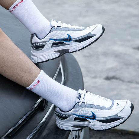 Nike Initiator White Obsidian Metallic 