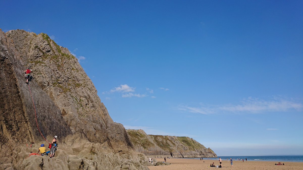 mountain_eering's tweet photo. For this week's TBT, we bring you a compilation of some of the club's highlights from 2021. 
#bouldering  #climbing  #mountains #hiking #hillwalking #iceclimbing #leedsmountaineeringclub #gower #lakedistrict #browncovecrag #beach #mountaineering  #scrambling #tradisrad #clouds https://t.co/wxEPKmL3Cv
