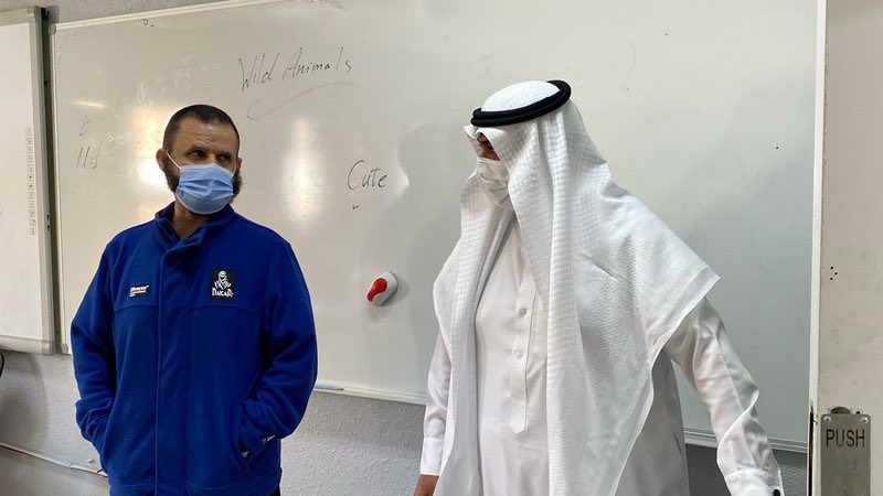 طالب يشكو معلم "بدنية" إلى مدير "#تعليم_مكة" فيقابله برد وتوضيح.

sabq.org/2fb7NQ