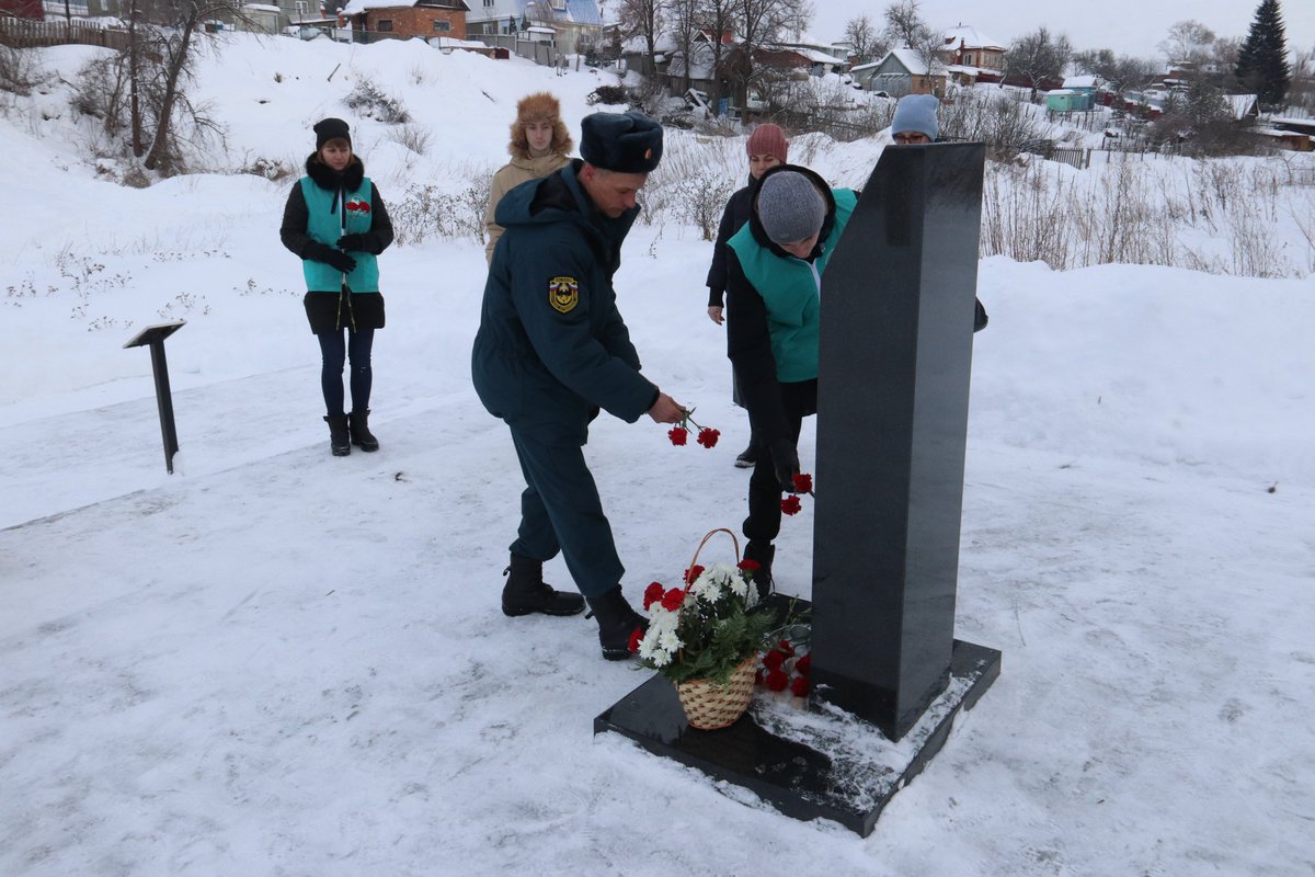 <a href="/Tularegion71/">Правительство ТО</a> Состоялся митинг, посвящённый Международному дню памяти жертв холокоста. Подробнее: plavskiy.tularegion.ru/press_center/n…