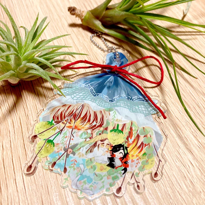 新しいどんぐりお披露目会だー!ドライフラワー風アクリル💐花怜ちゃんがいるよ😊お部屋のインテリアに✨ 