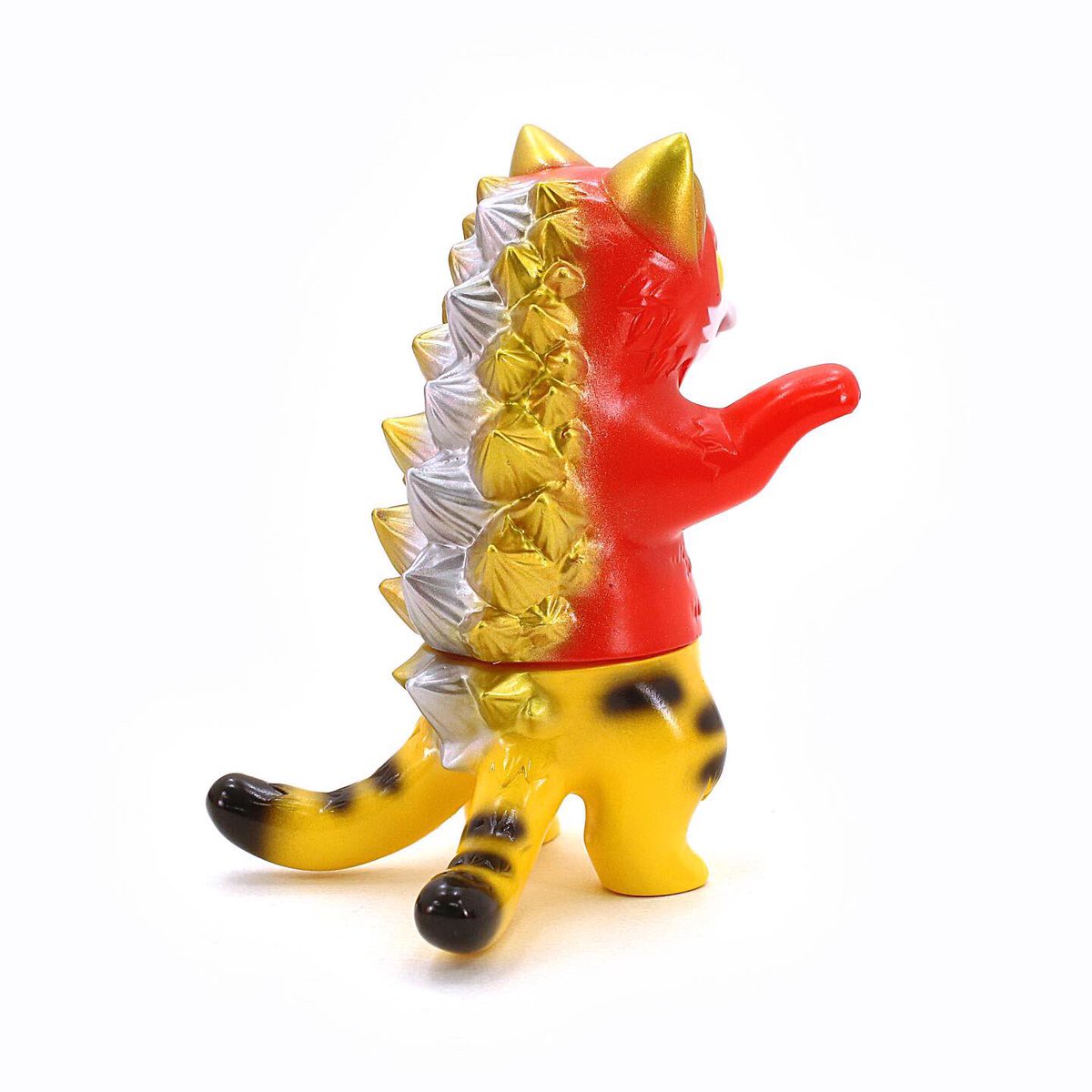 konatsu_ya's tweet photo. 2月2日（水）発売予定ソフビ

ネゴラ「赤鬼」
ネゴラ「ゴールデンタビータイガー」

詳細はこちらをご覧下さい
https://t.co/9OAadDChX4 https://t.co/LGWy0xxiF6