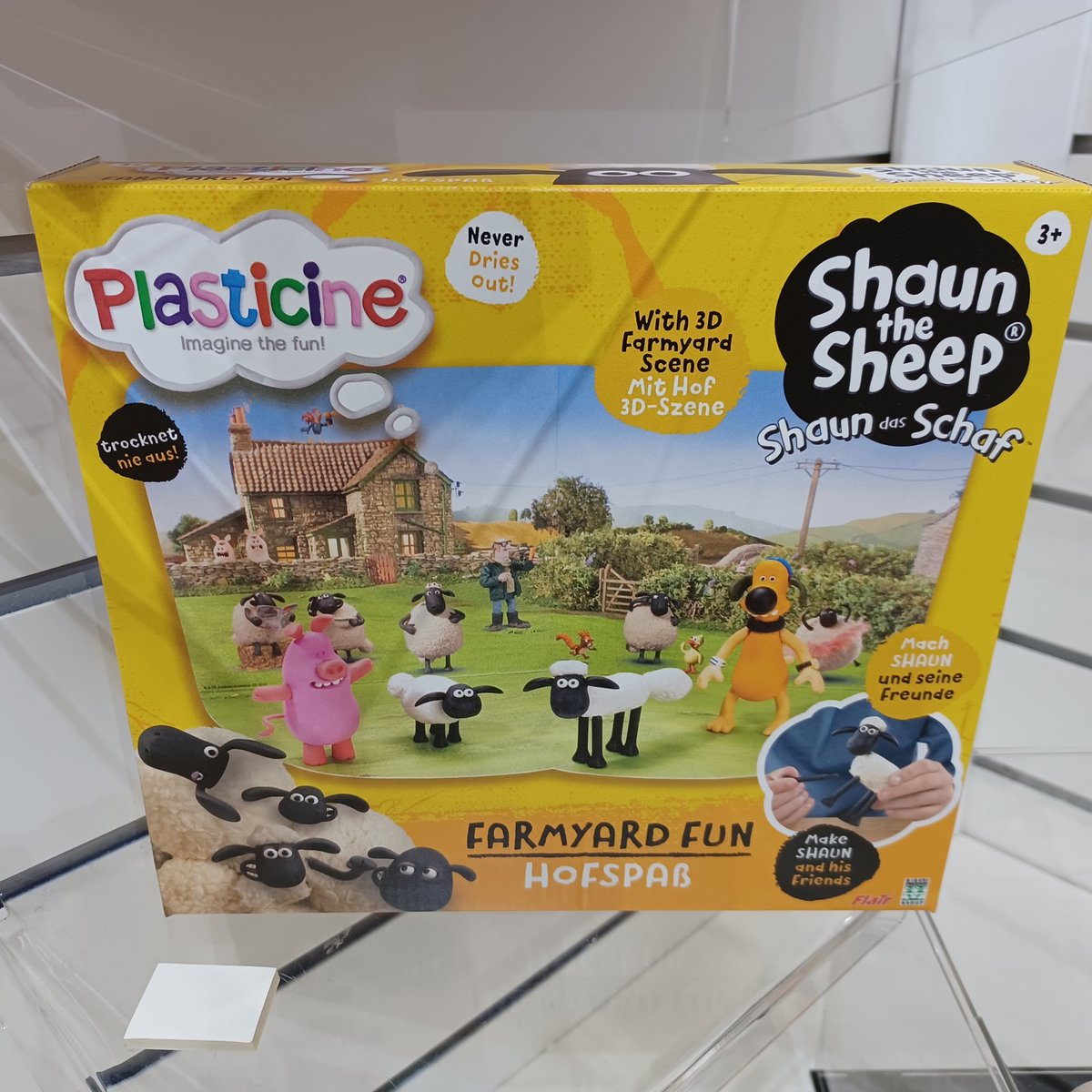 StartLicensing's tweet photo. Toy company #Flair & @aardman have done a great job developing these @AmazingMorph @shaunthesheep #plasticine #animationmaker kits.
Great use of #Aardman's know how & their characters.
Spotted @toyfairuk - really good example of #licensing https://t.co/9V41N101Go