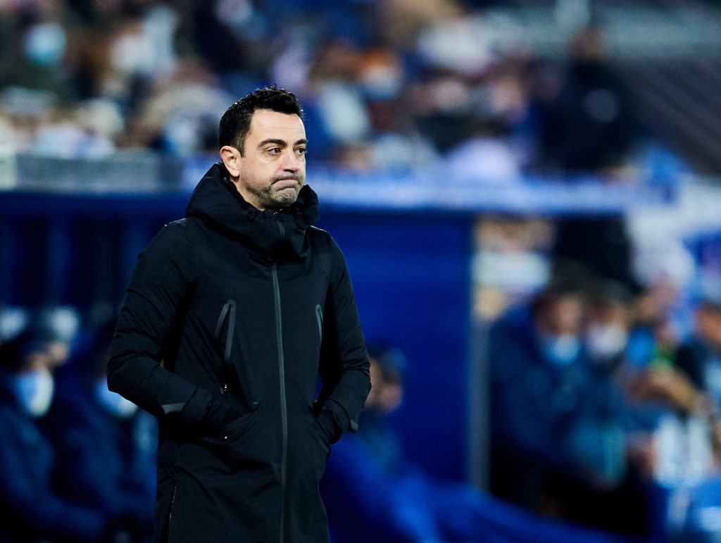 إرنست فولش ( SPORT ) : تشافي عليك الإختيار أما الثورة أو الأبقار المقدسة ! 
الغريب أن الإنتصار على ا...