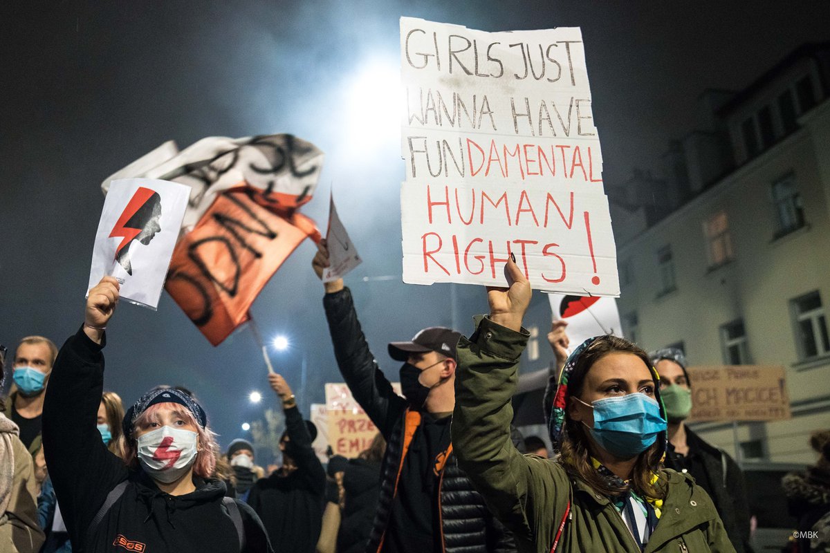 🇵🇱 #Poland's virtual abortion ban has already taken two lives. Agnieszka died of sepsis, related to a foetal illness, leaving a family behind. 

The current abortion law harms women to the point of taking their lives, and paralyses doctors.

Read our view: bit.ly/32zPqKn