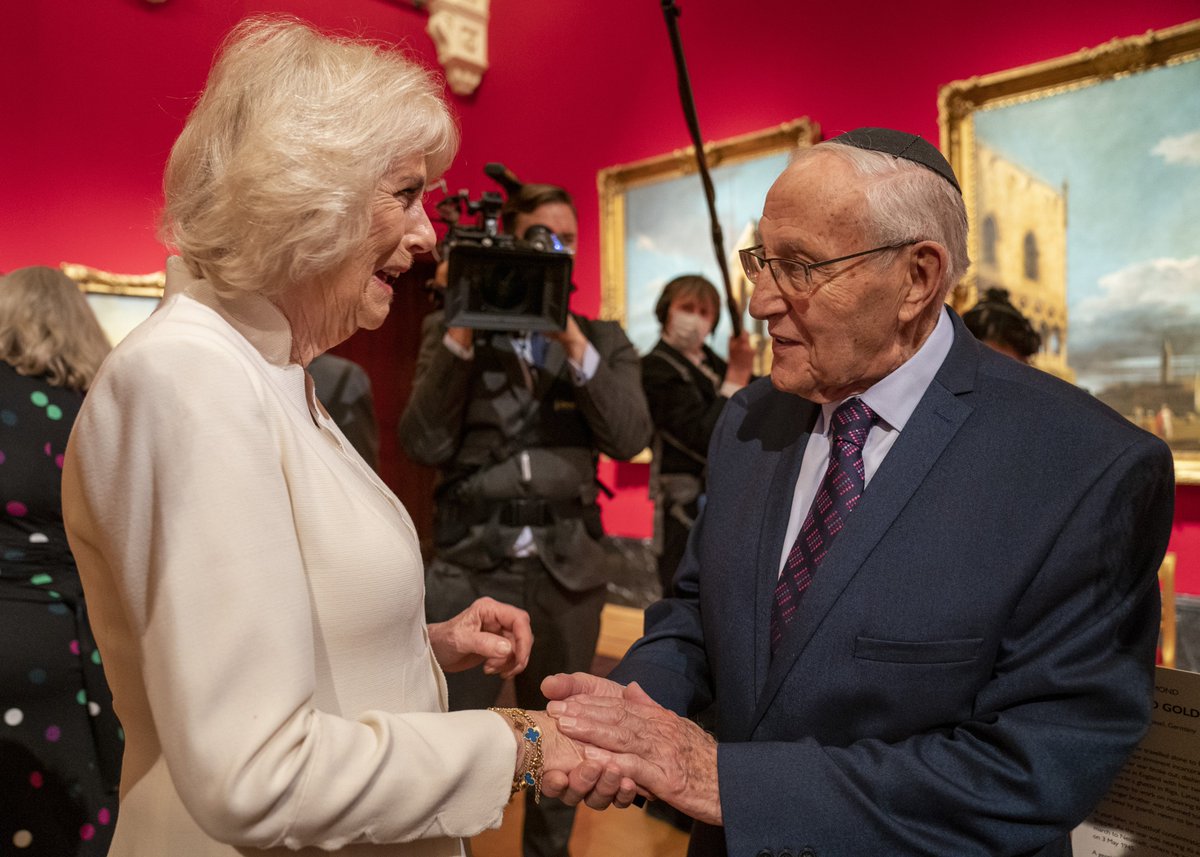 RoyalFamily's tweet photo. On #HolocaustMemorialDay portraits of seven Holocaust survivors, commissioned by The Prince of Wales, will go on public display at The Queen’s Gallery.

These remarkable portraits will act as a lasting memorial to those who lost their lives and whose stories will never be told. https://t.co/zfv3ks1JZA