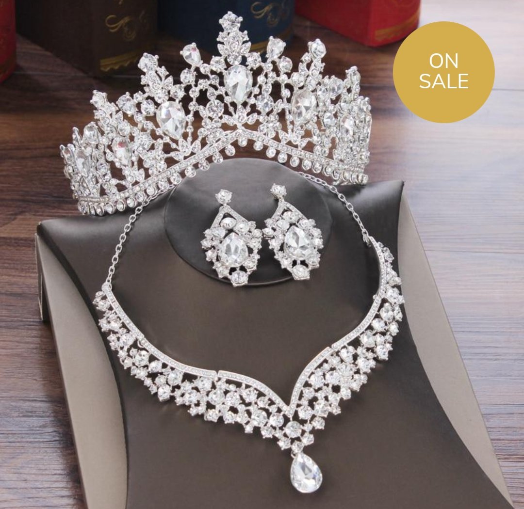 Planning for that special day and need the special jewellery to match? Check out our beautiful bridal jewellery. especiallyforyou.shop/crystal-bridal…
