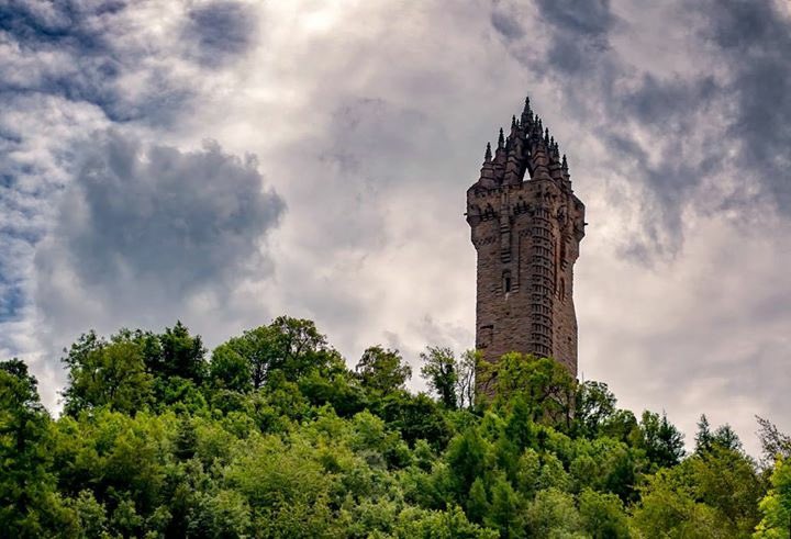 christina_IBD's tweet photo. Wallace Monument. #iconicmonuments #Stirling #photography #Scotland https://t.co/4VlC3molXu
