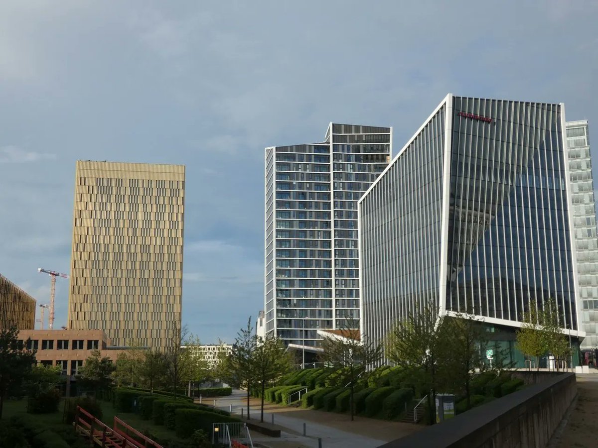JobstreetLu's tweet photo. #Emploi au Luxembourg. Finance, restauration... Quels sont les métiers d'avenir ? >  https://t.co/tqkNwOGHNL via @ActuLuxembourg https://t.co/jv0sDbfRTg