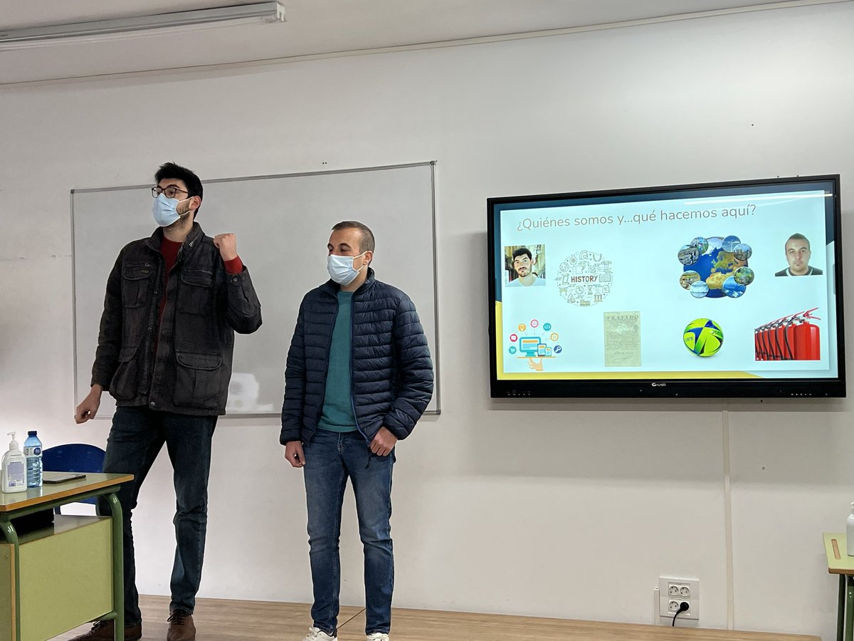 Hoy nos acompañan en #CyACartuja dos grandes hombres <a href="/AlfonsoLatJim/">Alfonso Latorre</a> y <a href="/leonlopezcesar/">César León</a> que aportaron y sumaron tanto a nuestra comunidad 

#FP #Comunicación ¡gracias a ambos para acompañarnos!