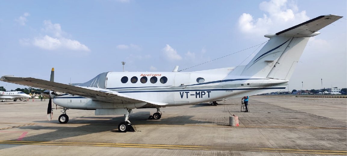Introducing Beechcraft 200 aircraft to our charter fleet with an occupancy of 7 passengers. For inquiries contact us at +91 6353325563 or charter@aerotrans.in!

#Beechcraft200 #Charter #Travel #Buisnesstravel #Recreation #LeisureTravel #PrivateCharter