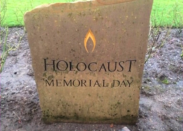 Today on #HolocaustMemorialDay we remember the 6 Million Jews and countless others who were murdered in the #Holocaust. 

#Neverforget 
#Neverforgive
#HMD2022 
#HolocaustRemembranceDay