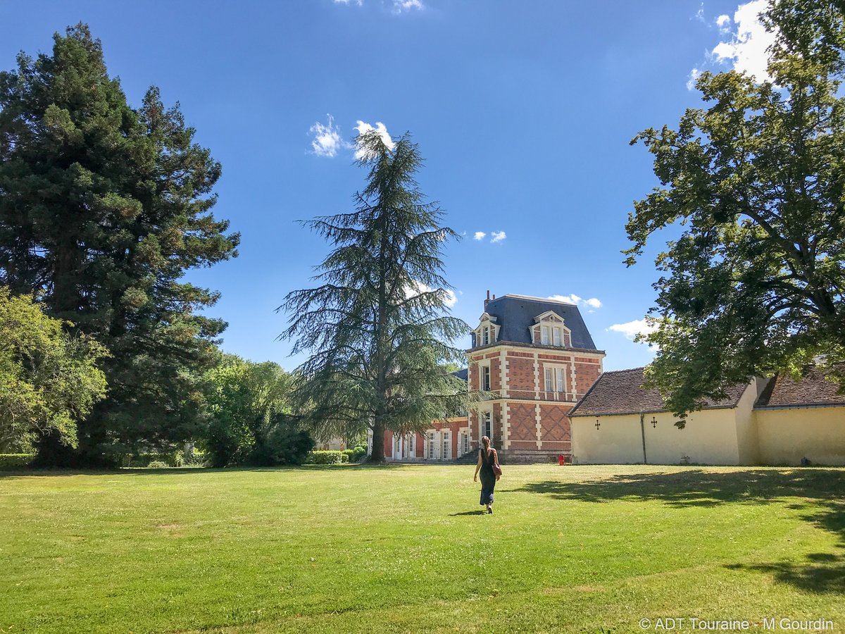 Pas encore d'idée d'#hébergement pour cet #été et envie d'insolite ?🧐

Venez découvrir l'Orangerie de Beauregard, un #camping #ecoresponsable situé au cœur du #ValdeLoire🤩

Entre #patrimoine &amp; #nature vivez un séjour inoubliable en #Touraine 🍃
👉bit.ly/3u1fzx6
