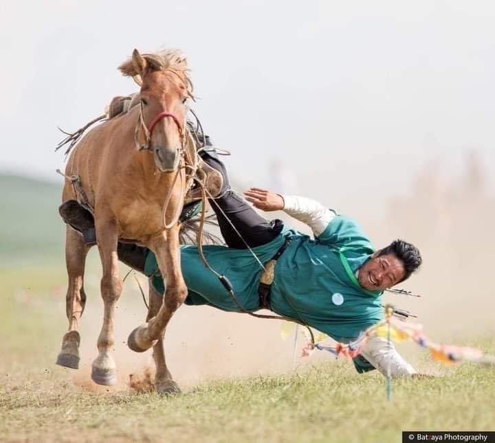 казах про коня